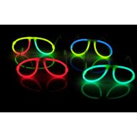 VILÁGÍTÓ SZEMÜVEG